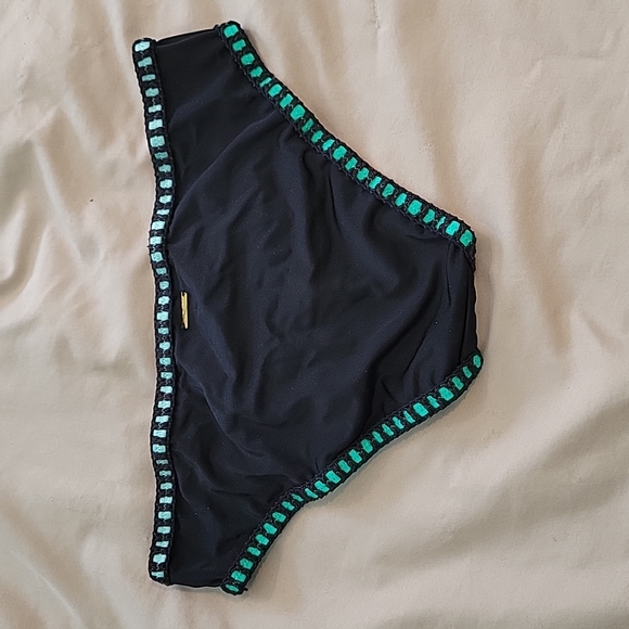 Brand New - Victoria Secret Bikini Swim Suit Top (XS) & Bottom (S) - Picture 11 of 13